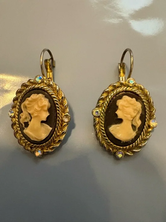 Gold Cameo Drop Earrings with Ivory Profiles - Picture 1 of 3